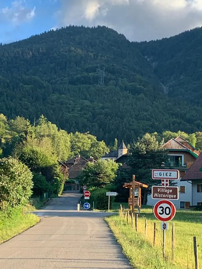 Apartment Petit Cocon Entre Lac, Golf Et Montagne, Proche D'Annecy Giez France