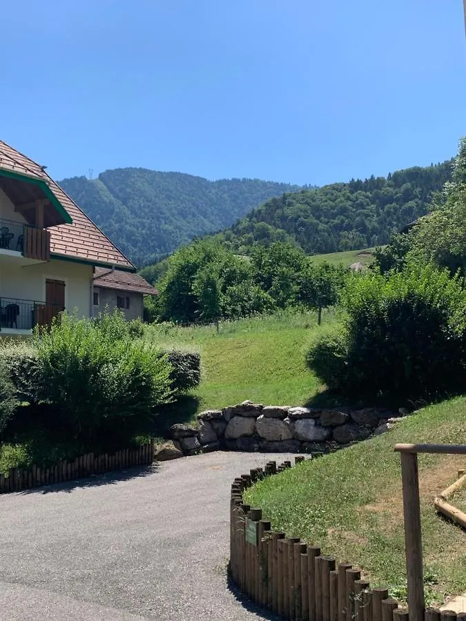 Petit Cocon Entre Lac, Golf Et Montagne, Proche D'Annecy Giez