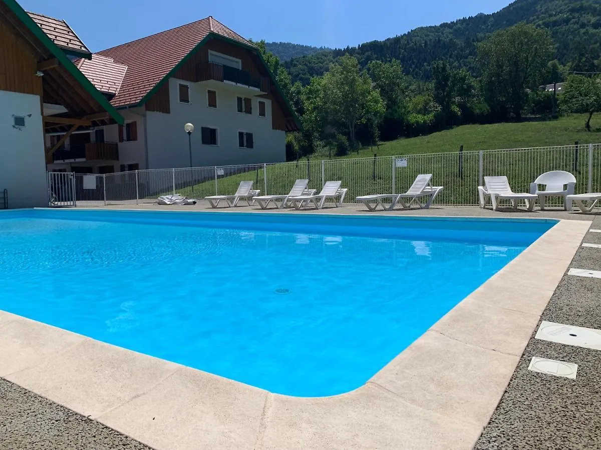 Apartment Petit Cocon Entre Lac, Golf Et Montagne, Proche D'Annecy Giez
